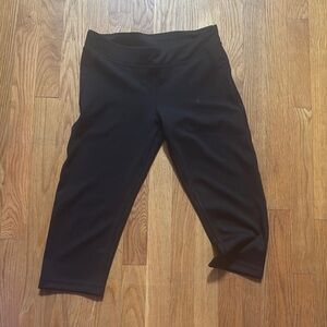 Reebok Black Leggings Cropped Athletic Bottoms